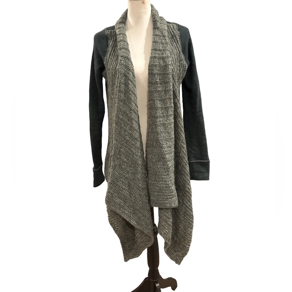 Saturday Sunday Anthropologie Women's Gray Green Drape Front Sweater. Small